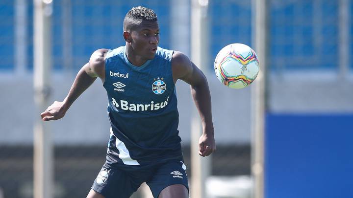 Luis Manuel Orejuela, lateral derecho de Gremio