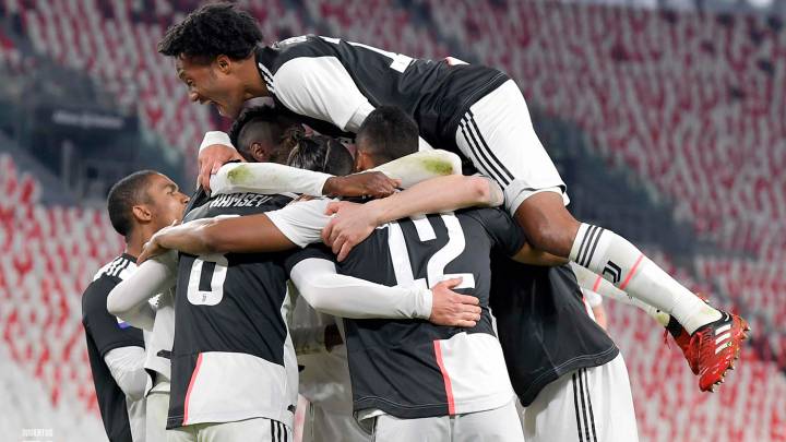 Juventus celebra un gol con Juan Guillermo Cuadrado