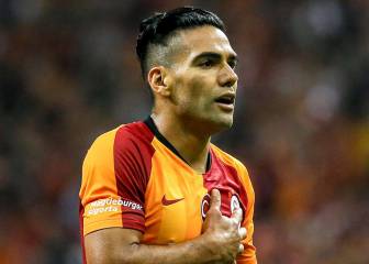 Falcao subasta camiseta para un hospital en Santa Marta
