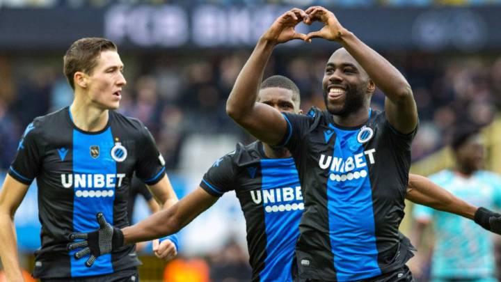Éder Álvarez Balanta celebra un gol con Brujas, equipo con el que salió campeón