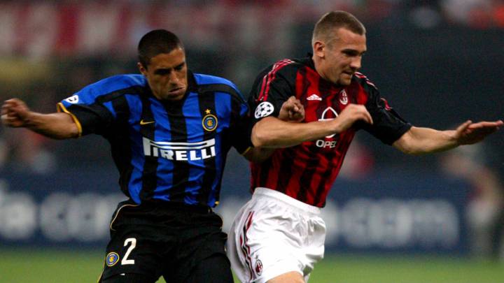 Iván Ramiro y Shevchenko en uno de los duelos en un Inter vs. Milan