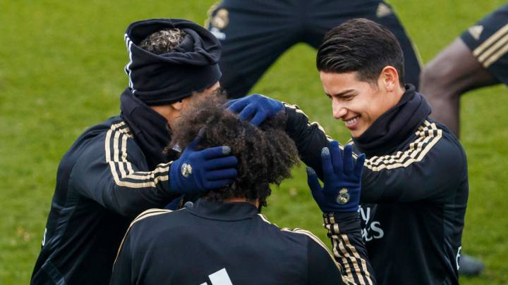 James Rodríguez no satisface al Manchester United en el intercambio por Pogba
