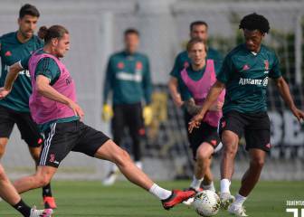 El lujo de Cuadrado en el rondo con Cristiano Ronaldo