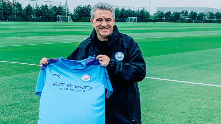 Juan Manuel Lillo es presentado en el City