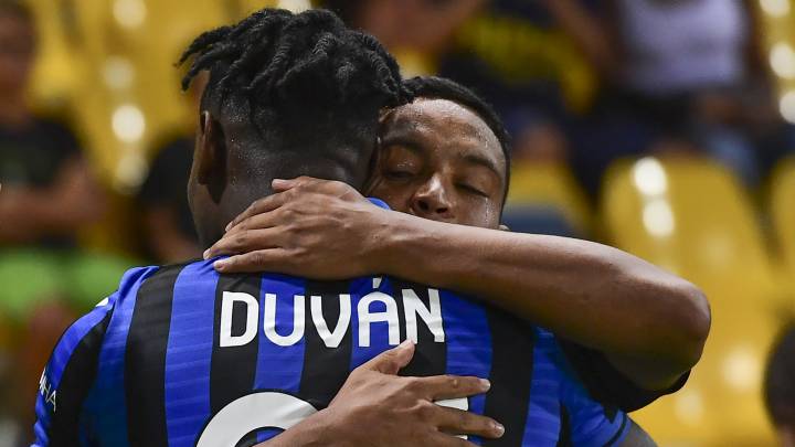 Duván Zapata y Luis Fernando Muriel, delanteros de Atalanta