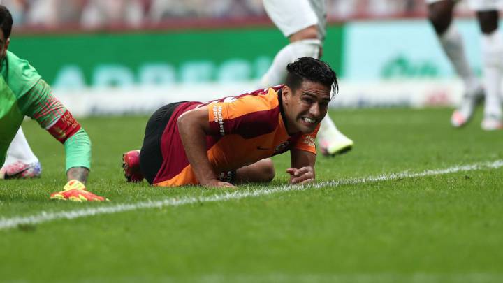 Galatasaray confirma la gravedad de la lesión de Falcao