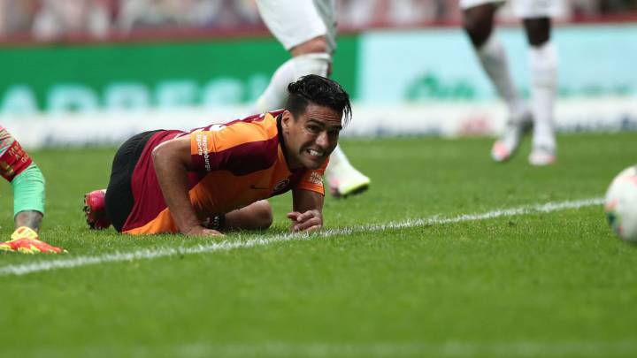 Fatih Terim y sus planes para reemplazar a Falcao en Galatasaray.