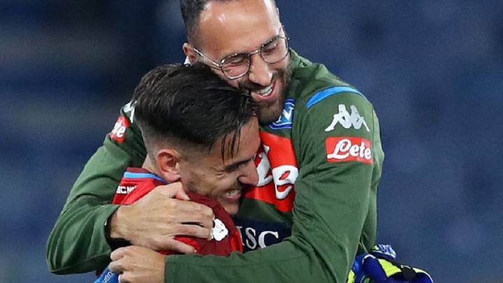 Alex Meret y David Ospina en la final de Copa Italia 2020