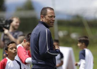 Córdoba critica el manejo del 'caso Tevez' en Boca Juniors