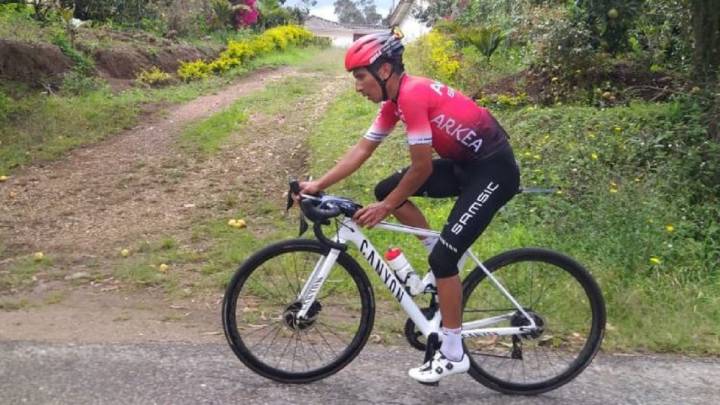 Nairo Quintana entrena en Boyacá