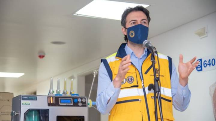 Ante el creciente número de casos de Coronavirus en la capital de Antioquia y en gran parte del país, el alcalde de la ciudad, Daniel Quintero, tomó medidas para evitar la propagación del virus