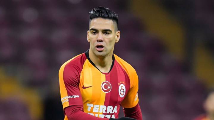Falcao García durante un partido con Galatasaray.