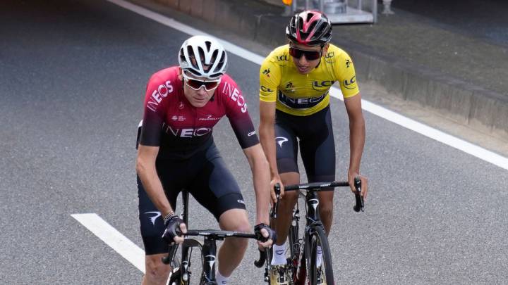 Egan Bernal y Chris Froome, del Team INEOS