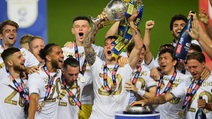 Leeds United levanta el título de Championship