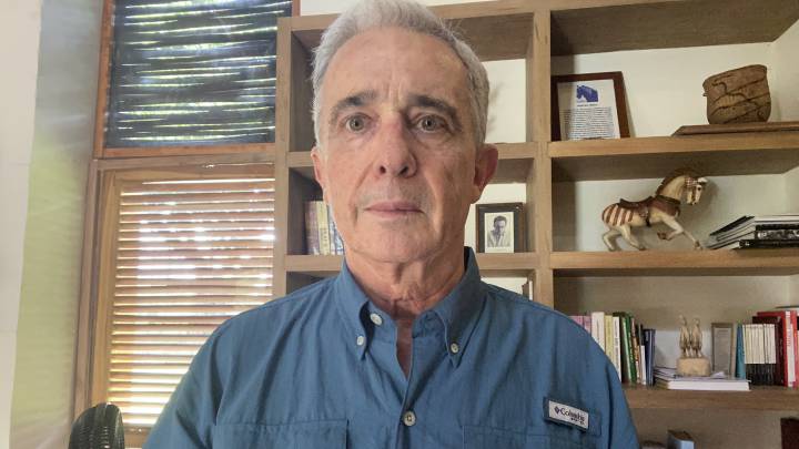 Álvaro Uribe Vélez, preso en su finca el Ubérrimo