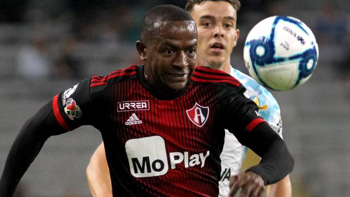 Mauricio Cuero tiene opciones de jugar en Argentinos y Banfield