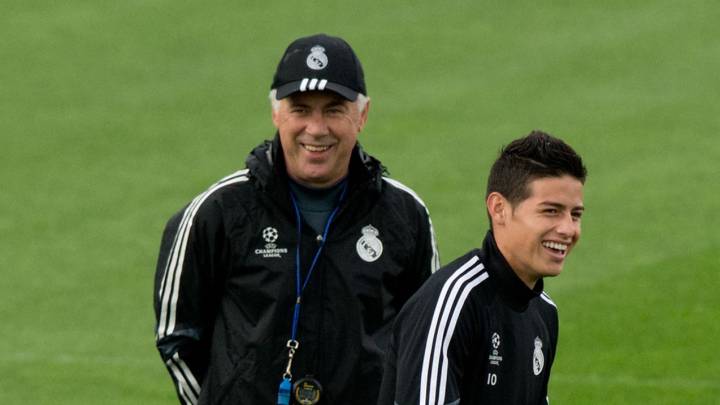 Carlo Ancelotti llama a James Rodríguez para convencerlo de ir a Everton