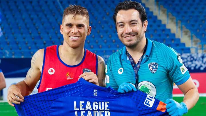 Gustavo Cuéllar sale campeón con Al Hilal de la Liga Árabe