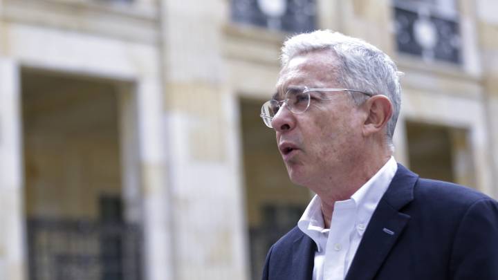 Álvaro Uribe Vélez, exsenador de Colombia