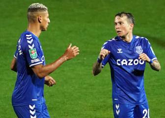 Everton avanza en la Carabao Cup sin James y Yerry Mina