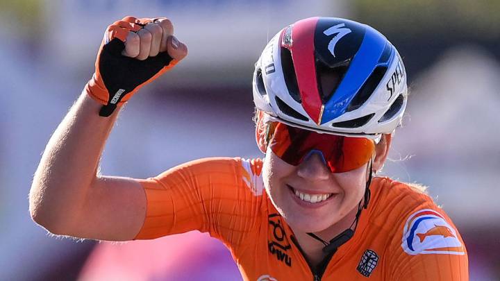 La holandesa Anna van der Breggen ganó la prueba élite femenina del Mundial de Ruta en Imola e hizo doblete dorado tras ganar la contrarreloj