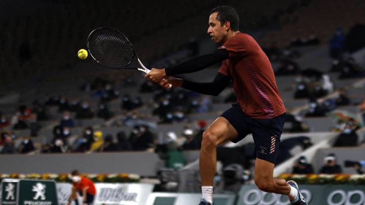 Daniel Elahi Galán contra Djokovic