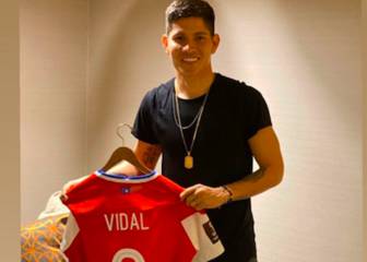 Jorman cumple el sueño de tener la camiseta de Vidal
