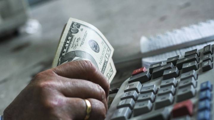 Dólar de Colombia: en cuánto está semana y por qué podría seguir cayendo