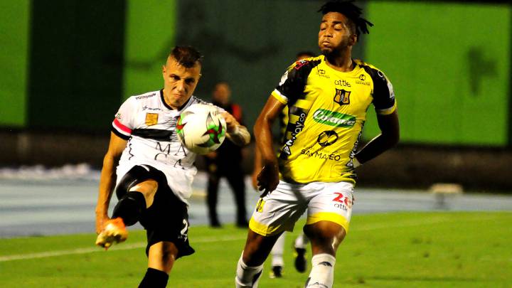 Alianza Petrolera recibió a Águilas Doradas en el desarrollo de la décimo quinta jornada de la Liga BetPlay en el estadio Daniel Villa Zapata