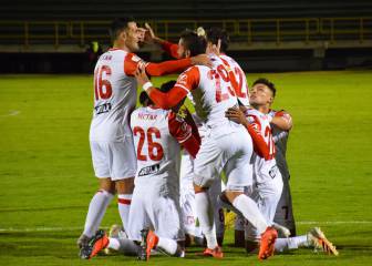 Santa Fe vence a Patriotas y debuta McCormick de 14 años