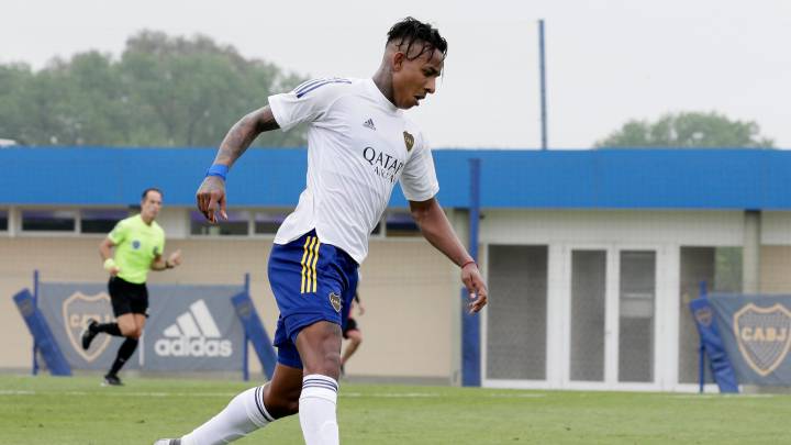 Sebastián Villa durante un amistoso con Boca Juniors.