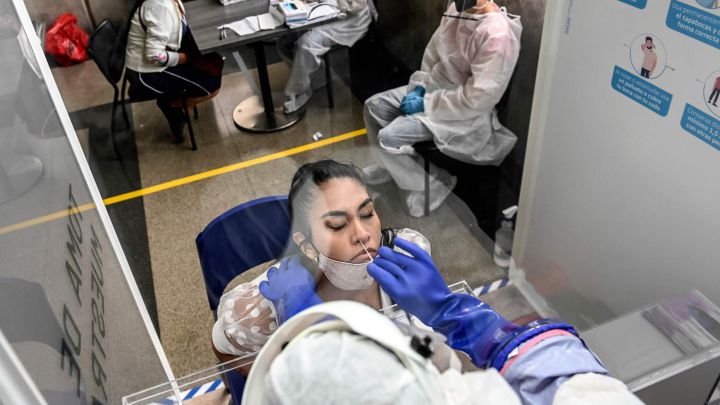 Curva del coronavirus en Colombia hoy, 28 de octubre: ¿Cuántos casos y muertes hay?