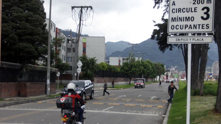 a Alcaldía de Bogotá anunció el regreso del Pico y Placa en la ciudad. Una de las excepciones es el Pico y Placa Solidario. Conozca todos los detalles acá
