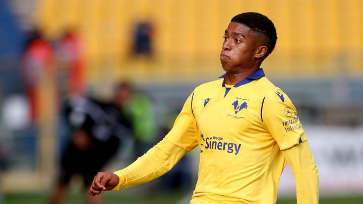 Eddie Salcedo marcó su segundo gol con Hellas Verona ante Venezia por Copa Italia.