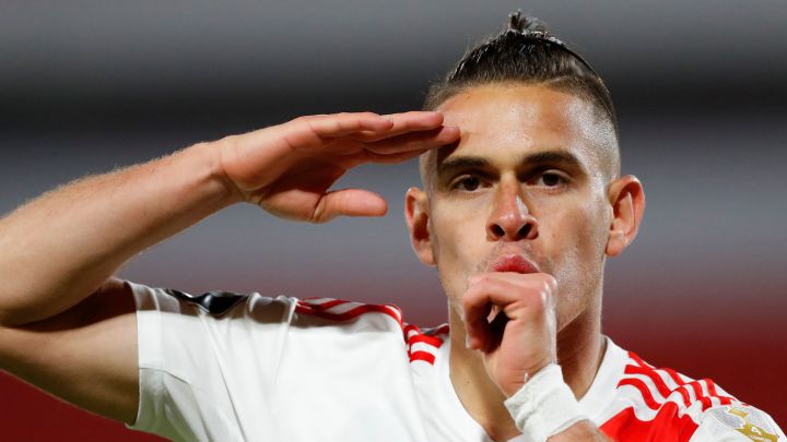 Santos Borré, delantero de River, está listo para el regreso del fútbol argentino. El colombiano, quien fue el goleador la temporada pasada espera repetir