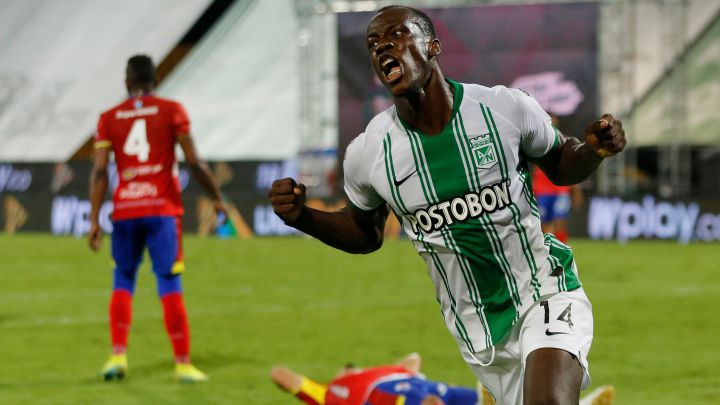 Baldomero Perlaza festeja el gol del triunfo de Nacional ante Pasto