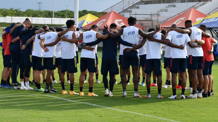 Selección Colombia entrena antes de Uruguay