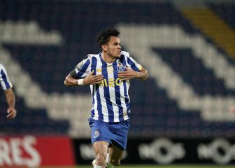Díaz le da la victoria al Porto ante Santa Clara con un golazo