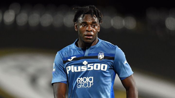 Duván Zapata y Luis Muriel, con mejores números que algunos delanteros nominados al 11 del año de la UEFA.