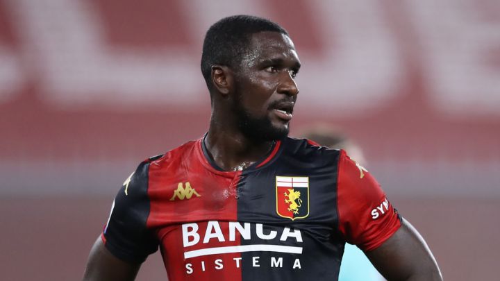 El defensor colombiano Cristian Zapata podría perderse los siguientes duelos del Genoa por la Serie A. El jugador salió con molestias en el último partido