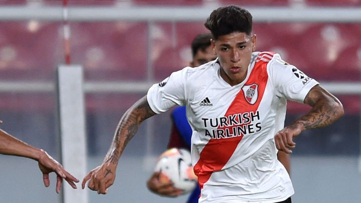 Jorge Carrascal y Rafael Santos Borré arrancan con River Plate la fase campeonato de la Copa Diego Maradona.