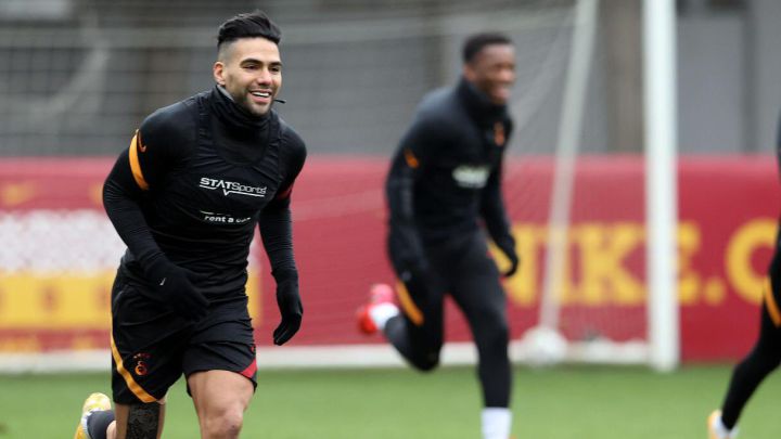 Falcao García tendría en duda su futuro, según el presidente de Galatasaray