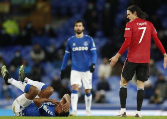 Cavani, sin investigación por empujón a Mina en la Carabao