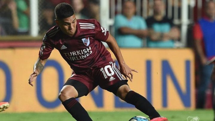 Juan Fernando Quintero estuvo en 90 Minutos de Fútbol por ESPN. El mediocampista habló de su salida de River, de China y de su estilo de vida