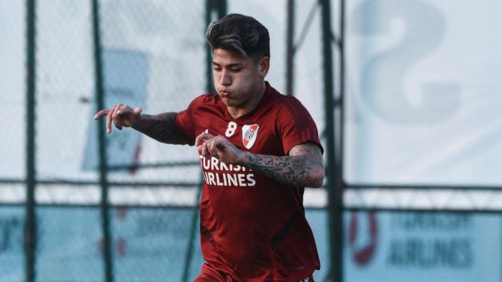Jorge Carrascal presionaría a River Plate para irse a la Roma.