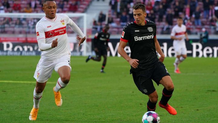 Santiago Arias, defensa del Bayer Leverkusen, habló de su recuperación tras la lesión en el peroné. El colombiano señaló que los tiempos van muy bien