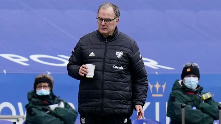 Marcelo Bielsa ve protagonista al Everton de James Rodríguez y Yerry Mina