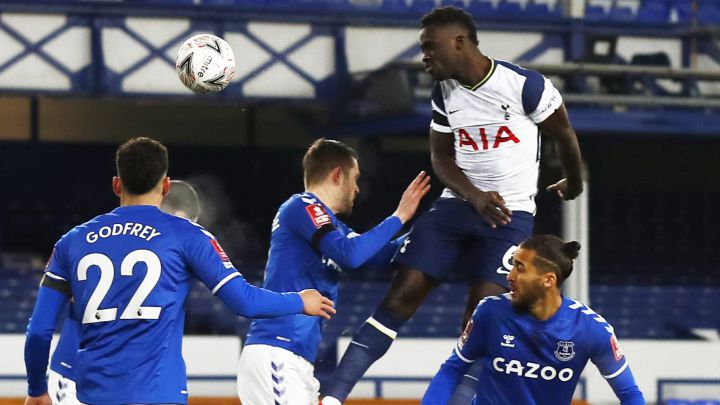 Davinson Sánchez, defensa del Tottenham, fue criticado por Jamie O'Hara, exreferente de los Spurs. Señaló que el colombiano fue el peor del partido