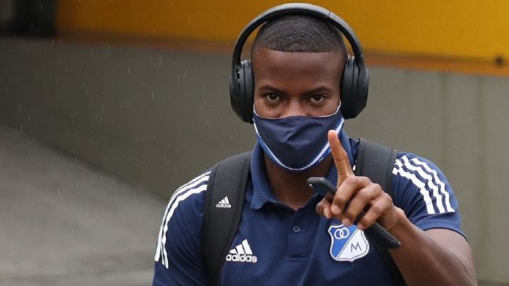 Andrés Román llegando al Campín para un partido con Millonarios