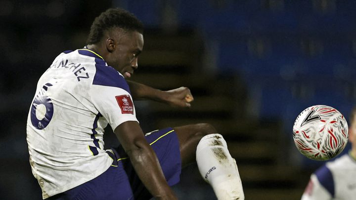 Davinson Sánchez, defensa colombiano del Tottenham